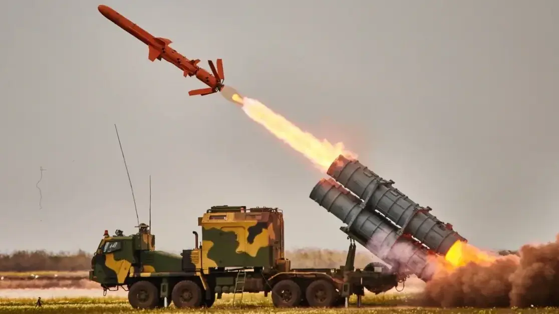 Ukraine tuyên bố dùng tên lửa Long Neptune tấn công Nga